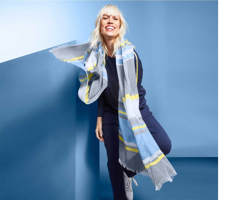 Womens Woven Scarf Blue Combo