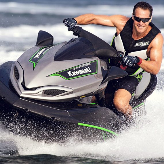 Jetski at West Bay - Qool Qatar Water Sports